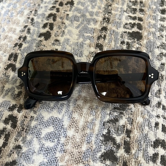 Oliver People’s Avri Square Tortoise Polarized Sunglasses 50mm New - Picture 6 of 13